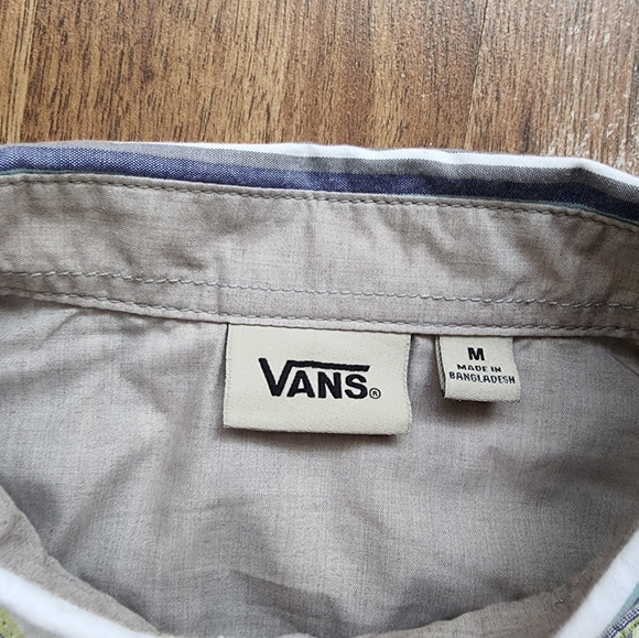 Vans Short Sleeve Button Down Casual Striped Shirt Size M - Picture 4 of 10